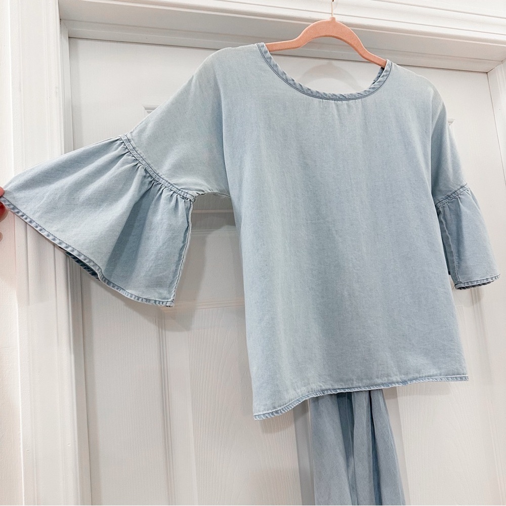 Express Chambray Flutter Sleeve tie back Top Blue sz XS - Picture 2 of 7